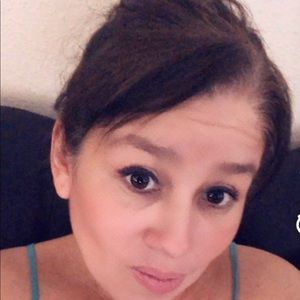 Meet your Posher, Esmeralda